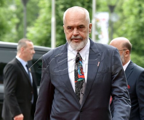 Edi Rama tregon se si do të jetë rritja e pagave për çdo kategori