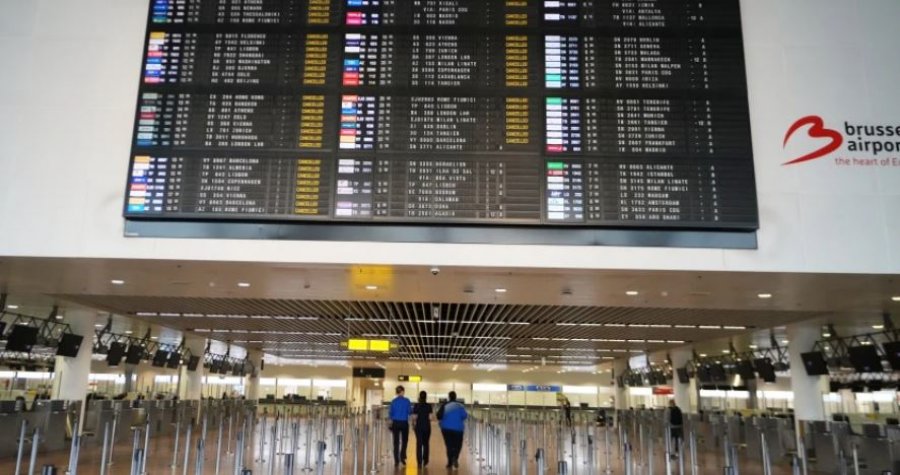 Mbyllet aeroporti i Brukselit pas raportimit për dronë