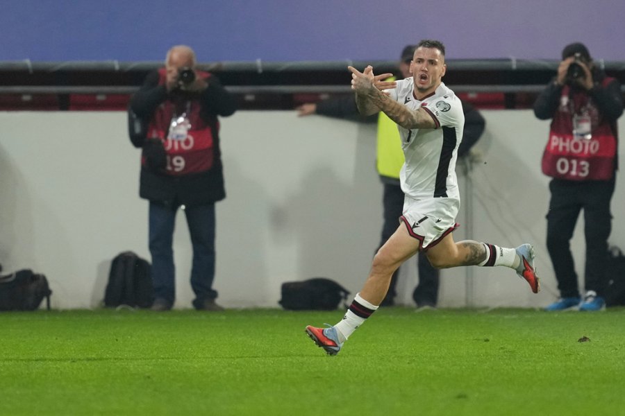 FIFA e dënon me gati 100 mijë euro Serbinë për sjelljet në ndeshjen kundër Shqipërisë