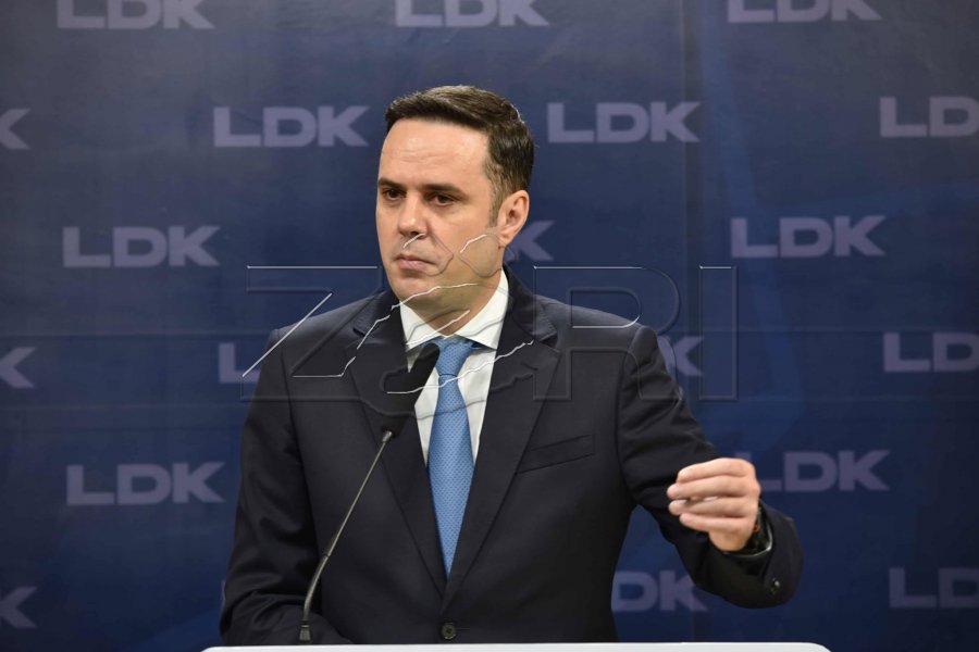 Bllokada në Prishtinë, Abdixhiku: Pengmarrja e kryeqytetit, akti më i rëndë i Kurtit