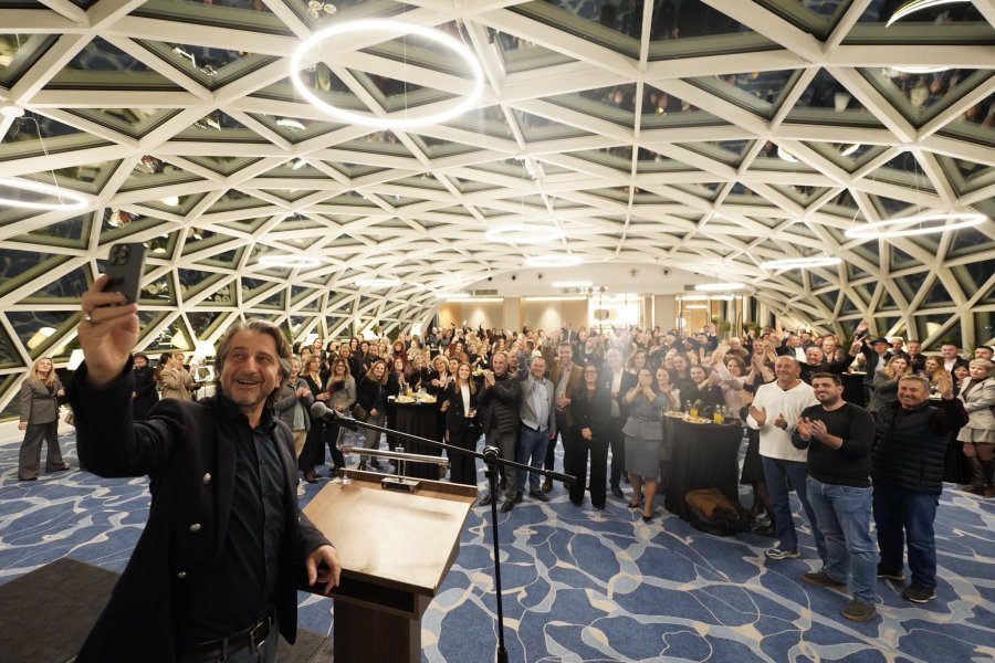 Rama në takim me mësimdhënësit e Prishtinës, premton vazhdim të mbështetjes e kushte më të mira