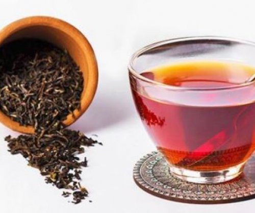 Përfitimet shëndetësore dhe rreziqet nga çaji i zi