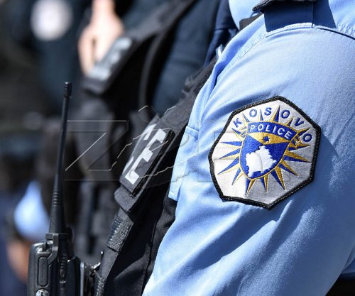 Një polic goditet nga vetura në një pikë kontrolli në Banjë të Istogut, dërgohet për trajtim në QKUK