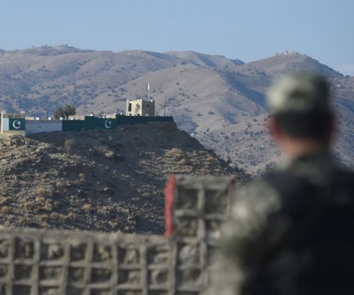 Afganistani dhe Pakistani këmbejnë zjarr në kufi, teksa nisi bisedimet për paqe