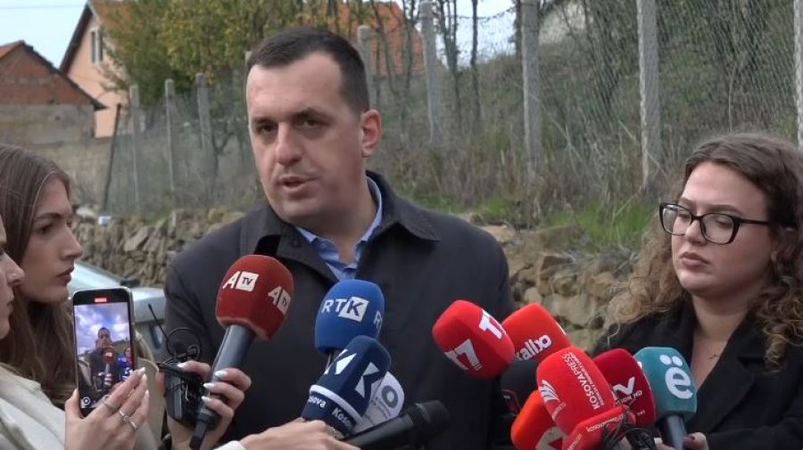 Kryeprokurori jep detaje për vrasjen e dyfishtë në Malishevë, i dyshuari ende në arrati