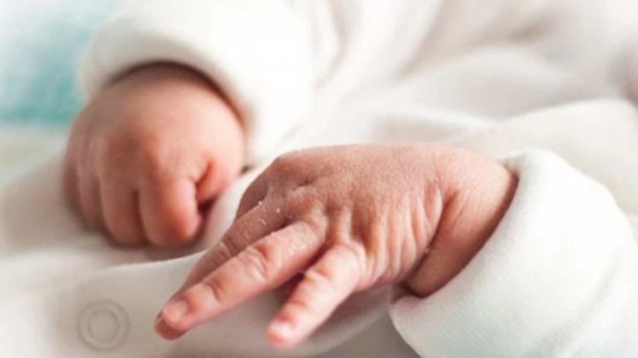 Familja Shala kërkon ndihmë financiare për shërimin e foshnjës së sapolindur