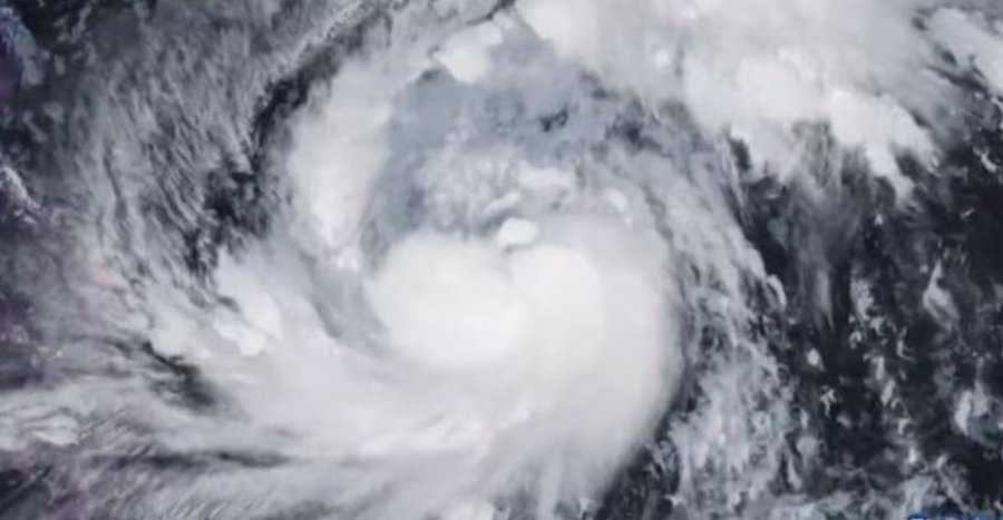 Filipinet rrezikohen nga tajfuni Fung-wong, reshje masive shiu dhe dallgë deri në 5 metra