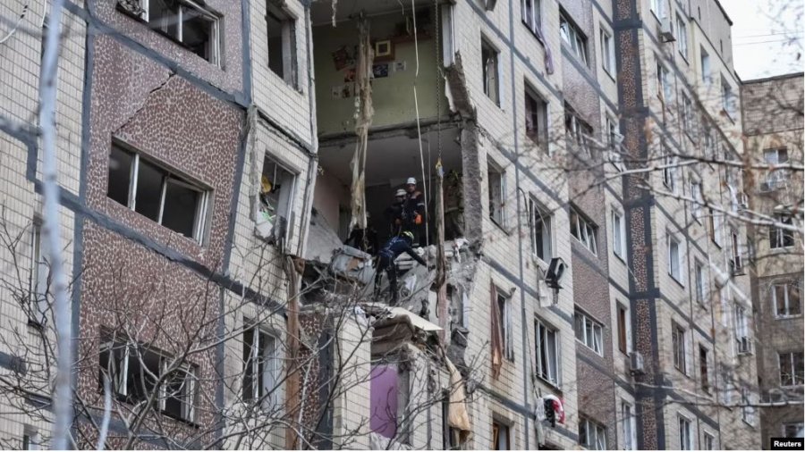 Rusia sulmon infrastrukturën e energjisë të Ukrainës