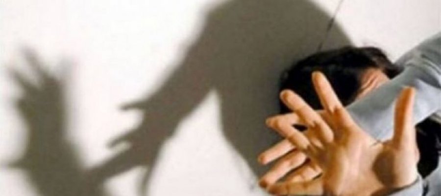 Gruaja në Ferizaj raporton burrin për dhunë në familje, Policia i gjen armë zjarri në shtëpi