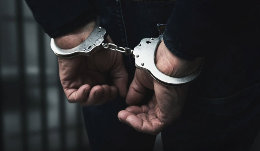 Shtiu me armë zjarri, arrestohet një burrë në Vushtrri