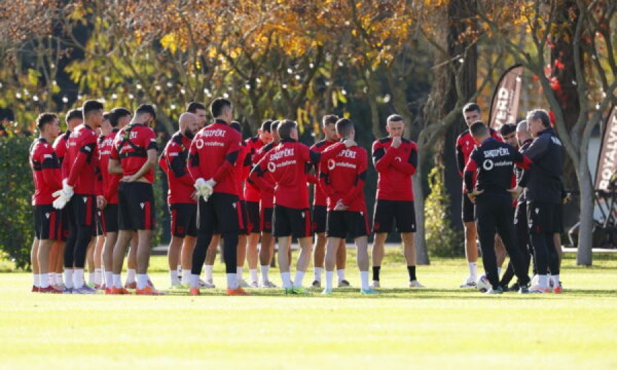 Shqipëria nis stërvitjet para ndeshjes me Andorrën, të parën e kreu në Barcelonë