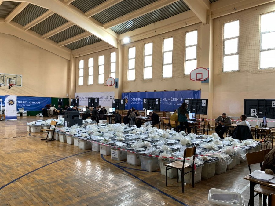 KQZ: Përmbyllet verifikimi i rezultateve në 15 qendra komunale të numërimit