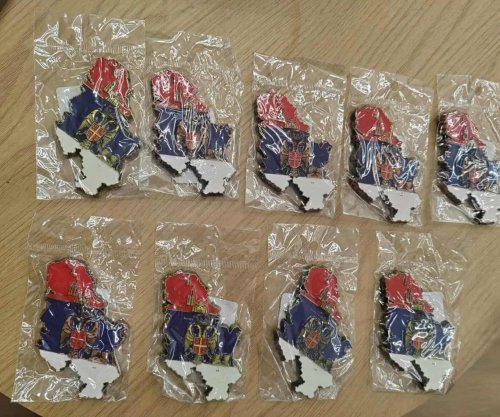 Ministria serbe konfiskon 800 suvenirë në formë harte në një dyqani në Nish, pasi harta e Serbisë nuk e përfshinte Kosovën