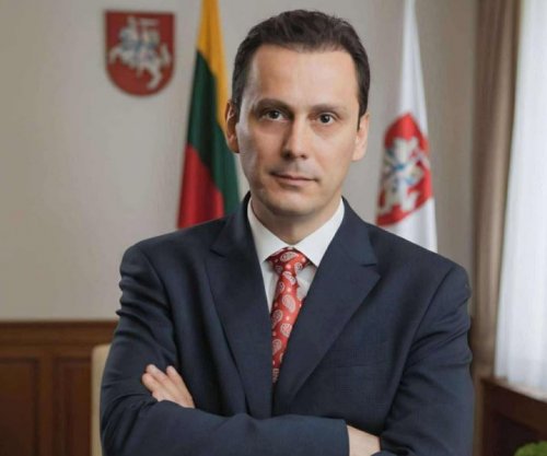 Lituania emëron Bashkim Zeqirin konsull në Kosovë