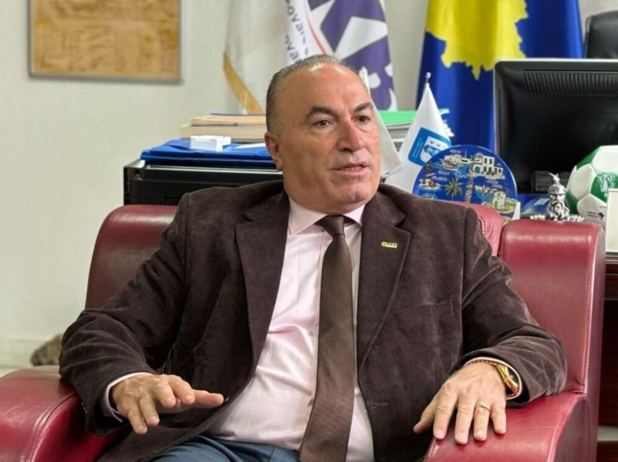 Shahini: Presidentja duhet të angazhohet në krijimin e një numri për propozimin e buxhetit