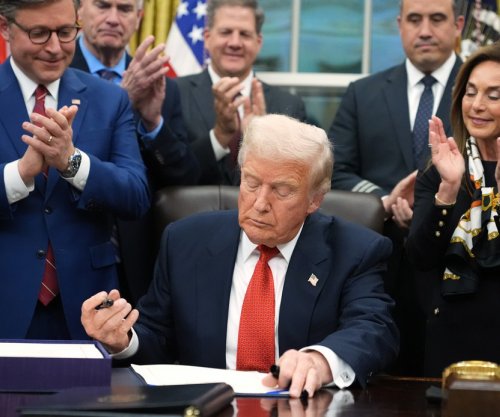 Trumpi firmos projektligjin, i jep fund mbylljes së qeverisë