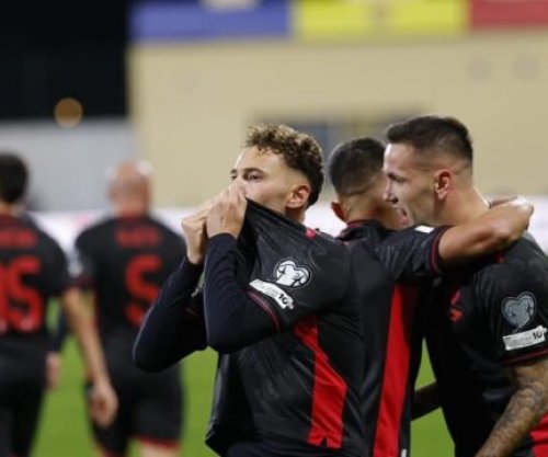 Asllani: Golin ia dedikoj babait tim për të gjitha sakrificat që i ka bërë për mua