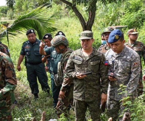 Pas të shtënave, Kamboxhia evakuon qindra banorë nga kufiri i diskutueshëm me Tajlandën