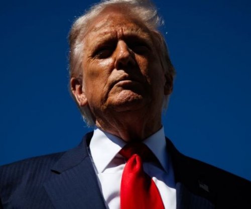 Trumpi kërkon verifikimin e bankave dhe demokratëve