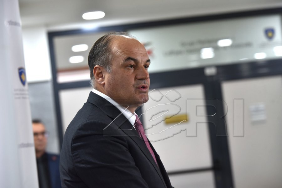 Hoxhaj: Koha për rizgjim politik – nuk ka vija të kuqe për VV-në