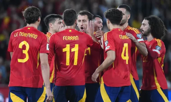 Spanja shkon në 30 ndeshje pa pësuar humbje