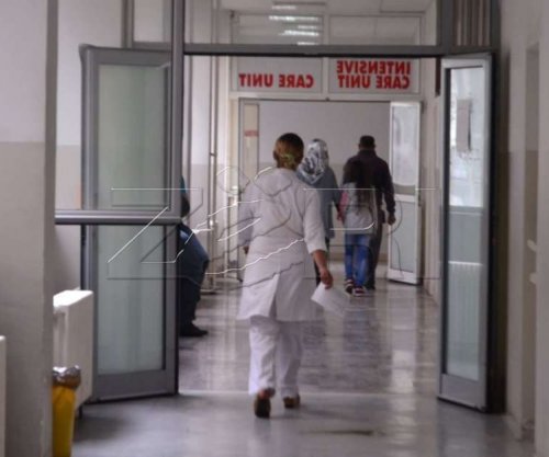 Vazhdon mbështetja me nga 150 euro për mjekët që punojnë vetëm në sektorin publik