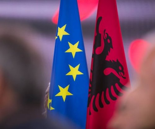  Osmani uron Shqipërinë për hapjen e kapitujve të negociatave me BE-në