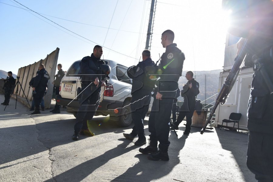 Policia jep detaje për arrestimin e katër gjuetarëve serbë në territorin e Kosovës