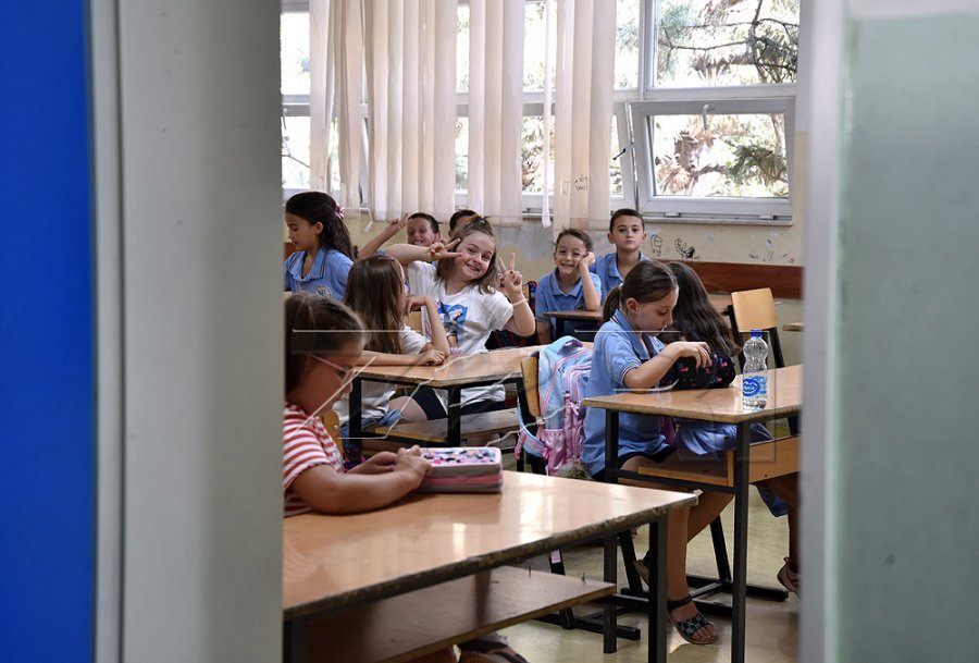 Nesër rifillon procesi mësimor normalisht në të gjitha shkollat e Prishtinës