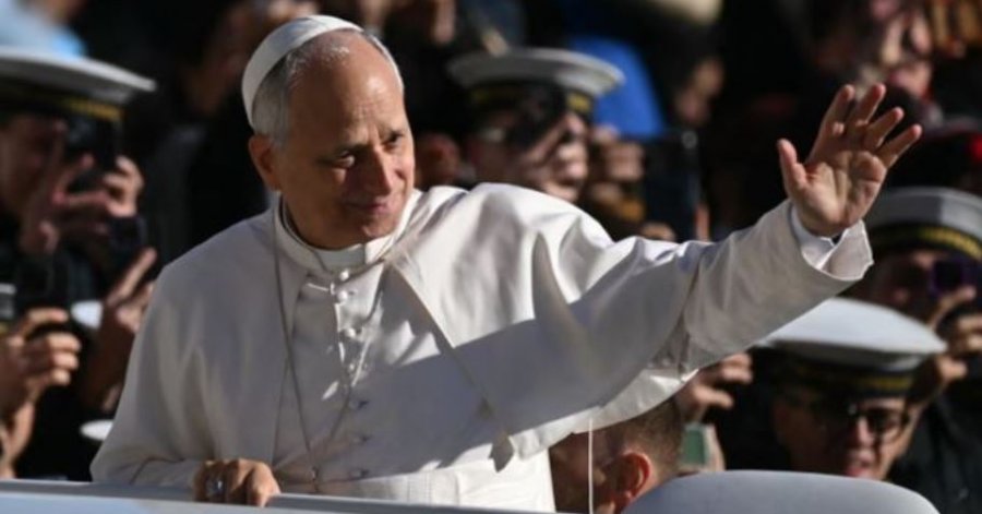 Papa Leoni dënon trajtimin e pahijshëm të SHBA-ve ndaj emigrantëve