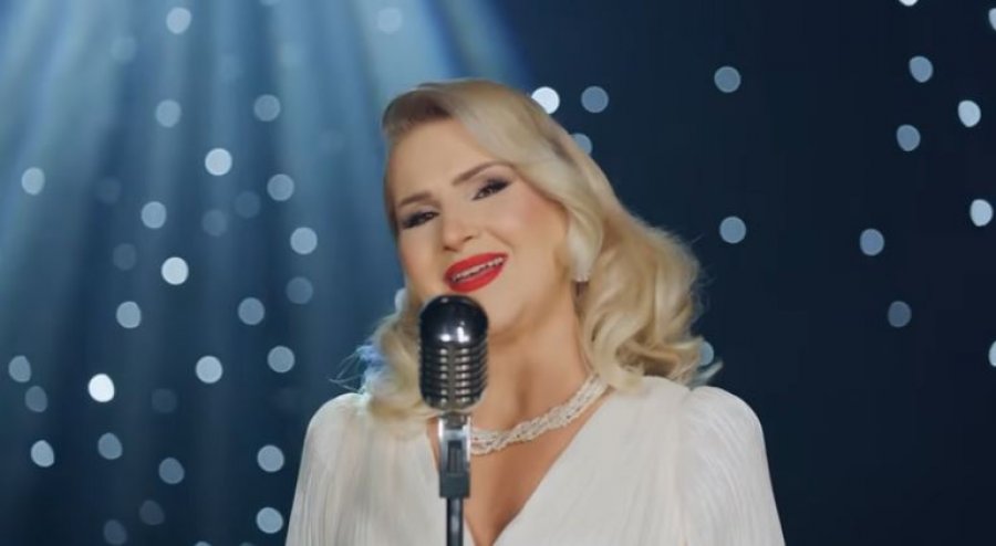 “Dashuria e pare”, kënga e re e Shyhrete Behlulit