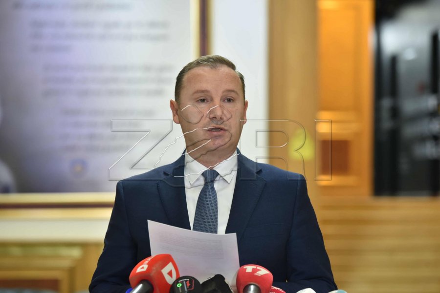 “Katër vite dështime dhe polarizim”, Zemaj kritikon qeverinë “Kurti” për keqmenaxhim