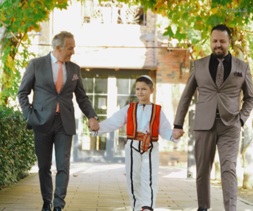 Burim Demiri dhe Kastriot Tusha sjellin këngën emocionale “Të fala nga Presheva” [video]