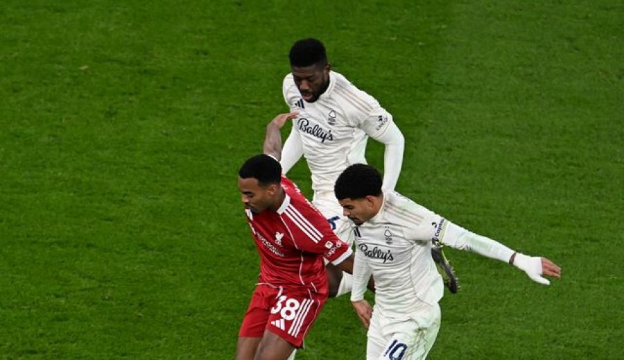 Liverpooli mposhtet në shtëpi nga Nottinghami 