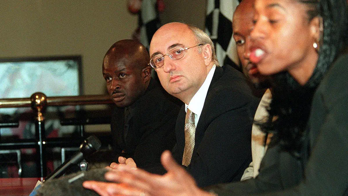 Agjenti i njohur i futbollit akuzohet për përdhunim, pritet të dalë në gjyq