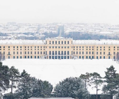 Bora mbulon Pallatin Schonbrunn në Vjenë