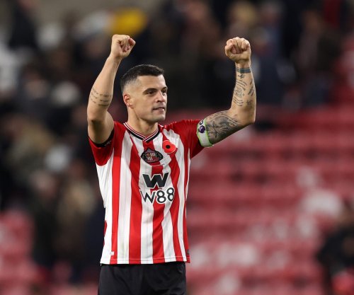 Gjest i madh nga Xhaka: Kujdeset për fëmijën që kishte të ftohtë 