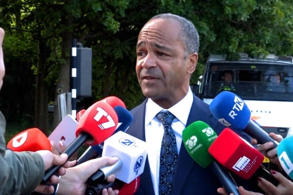 Prosper: Presidenti Thaçi dhe të tjerët do të jenë burra të lirë