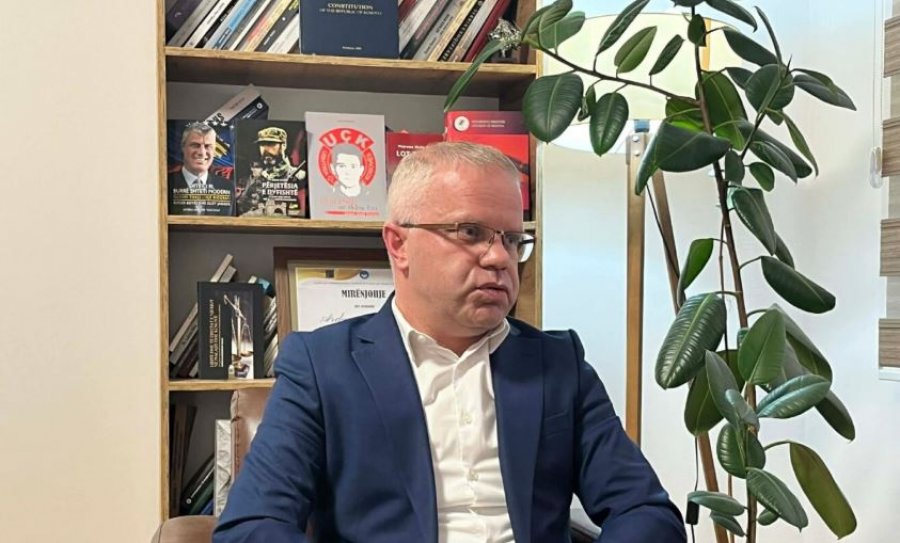 Gjyqi i ish-krerëve të UÇK-së drejt përfundimit, avokati: Dëshmitë e mbrojtjes theksojnë mungesën e hierarkisë komanduese