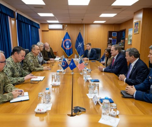  Komandanti i KFOR-it takoi delegacionin e Kongresit të SHBA-së