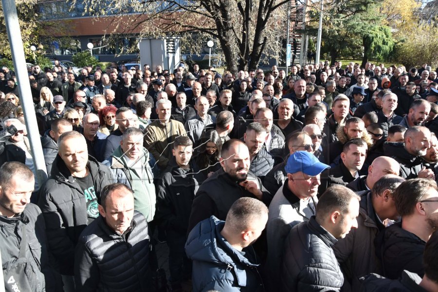 Sindikata e “Trafikut Urban”: Greva vazhdon, Murati e Rama nuk na bënë zgjidhje