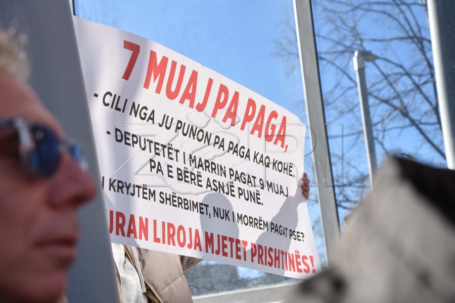 LVV-ja në Prishtinë fajëson Ramën dhe LDK-në që transporti publik u ndërpre