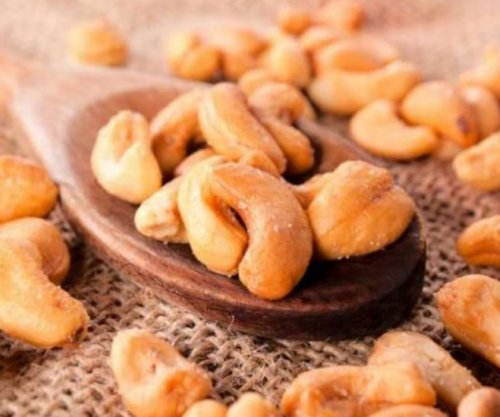 Katër arra indiane në ditë bëjnë mrekulli në trupin tuaj