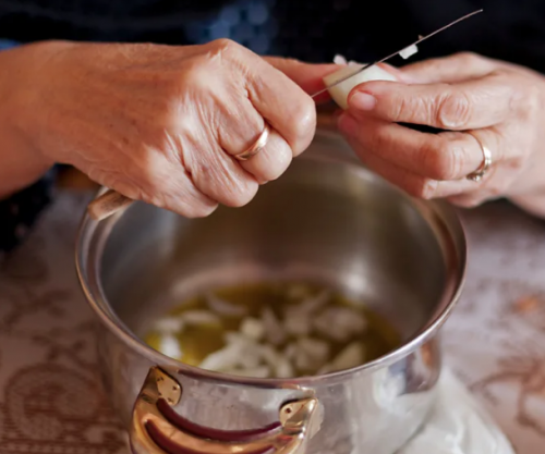 “Gjyshet që shpëtuan kuzhinën shqiptare”, BBC-ja artikull për traditën kulinare shqiptare