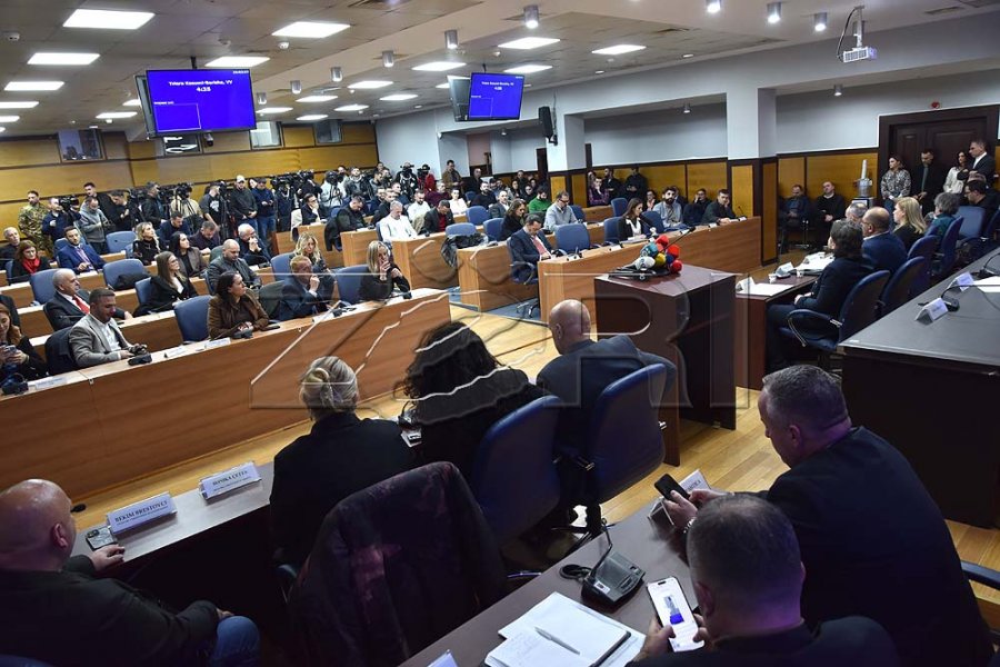 LDK-ja thotë se Vetëvendosja po trillon merita për një proces që e ka bllokuar vetë