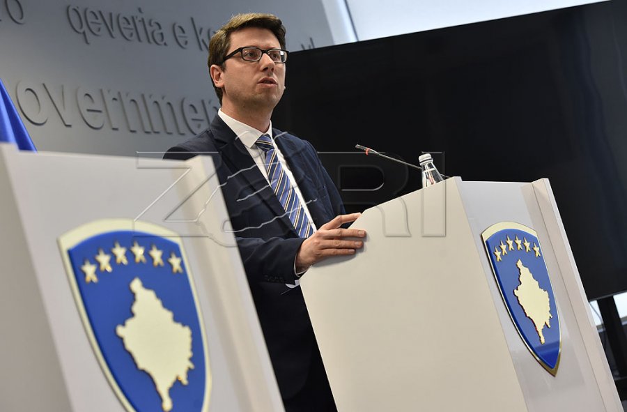 Murati tregon se kujt i takon paga e 13-të në sektorin publik