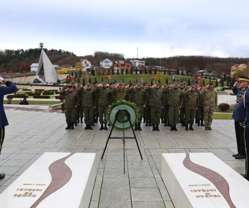FSK-ja realizon homazhe në Kompleksin Memorial në Prekaz
