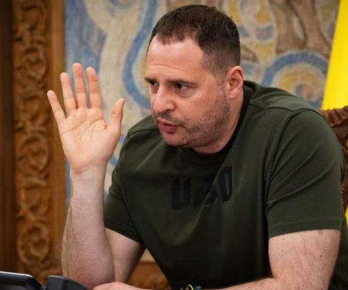 Hetuesit ukrainas kundër korrupsionit kryejnë kontrolle në zyrën e shefit të stafit të Zelenskyt