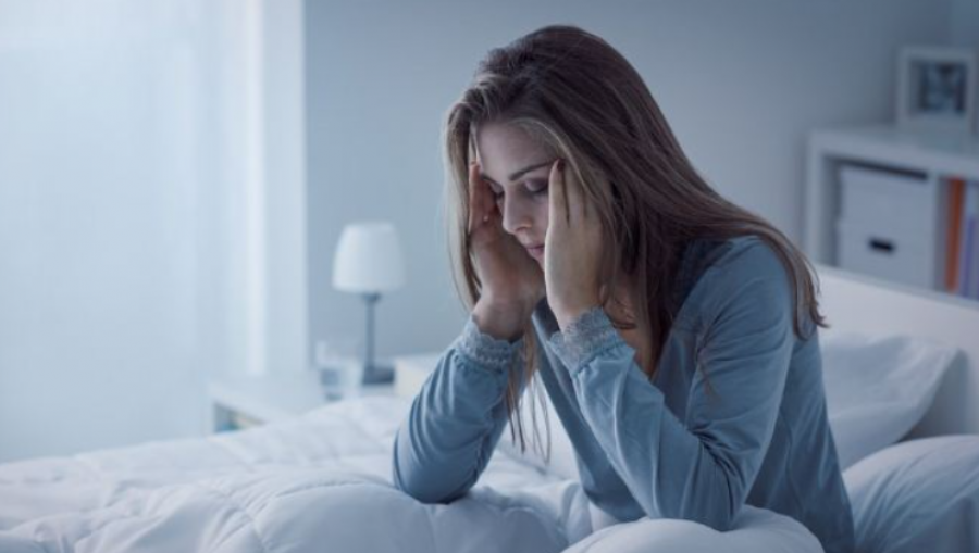 Ndjeheni të lodhur edhe pse sapo jeni zgjuar nga gjumi? 