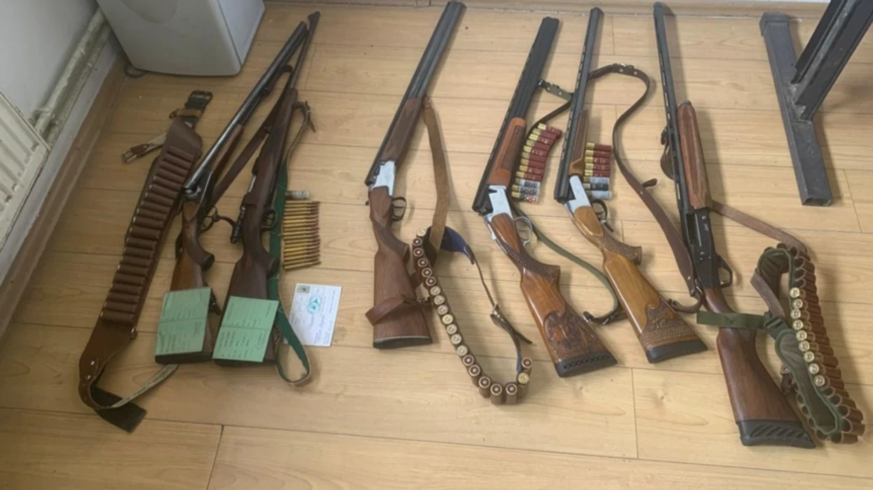 Pesë persona kapen me armë gjuetie pa leje në Leposaviq